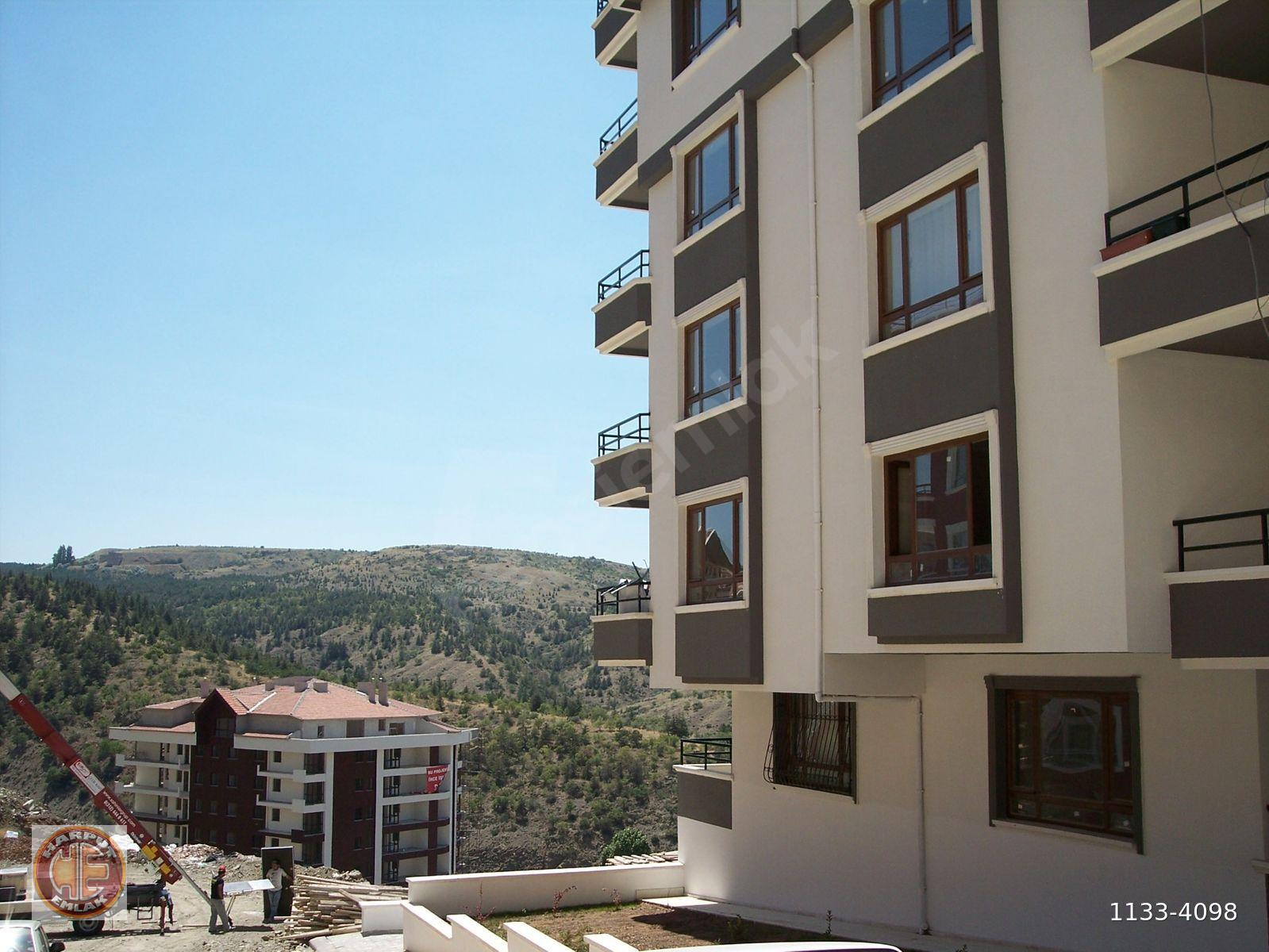 Dikmen Akpınar Mah. katta Manzaralı 3+1 130m2 Kombili Daire