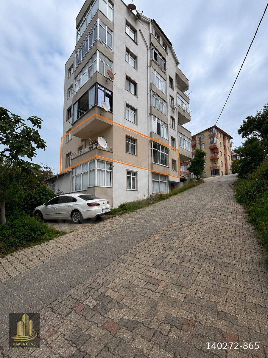 HAVVA GENÇ GAYRİMENKUL'DEN AKÇAKOCA DA SATILIK 5+1 DAİRE