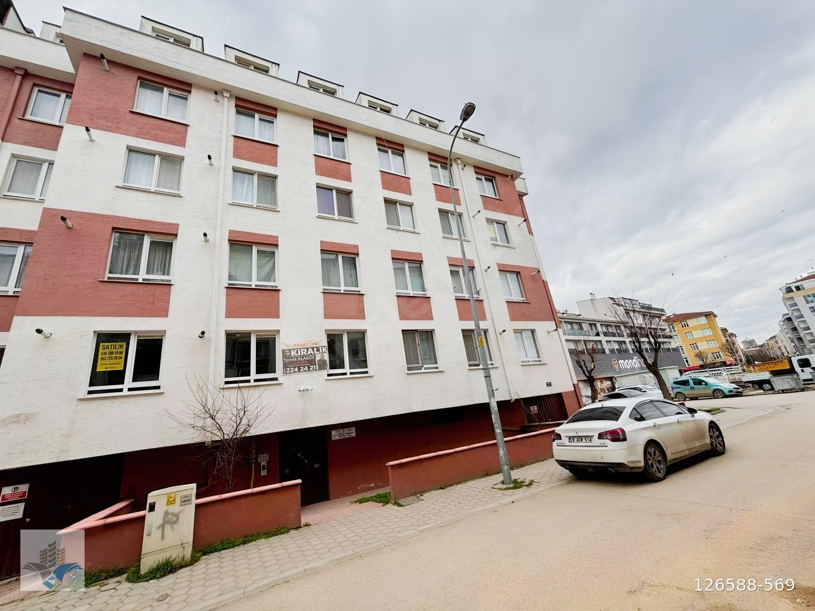 ORHAN OĞUZ CADDESİ YANI FULL EŞYALI,ABONELİKLERİ AÇIK 1+1 DAİRE