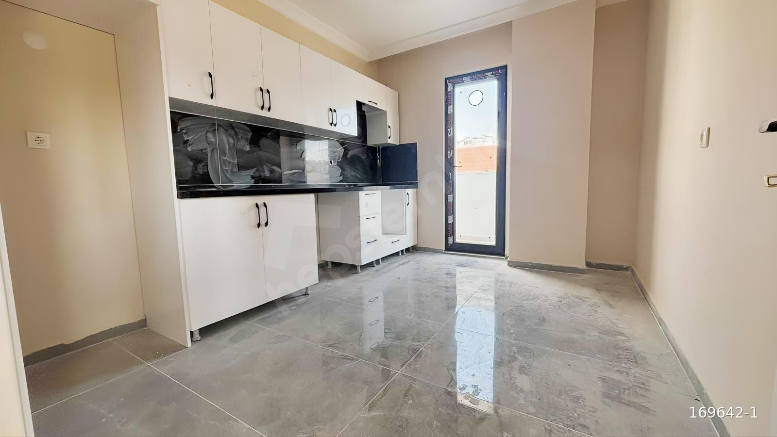 BAĞLARBAŞINDA SIFIR DAİRE | 110 m² GENİŞ 3+1