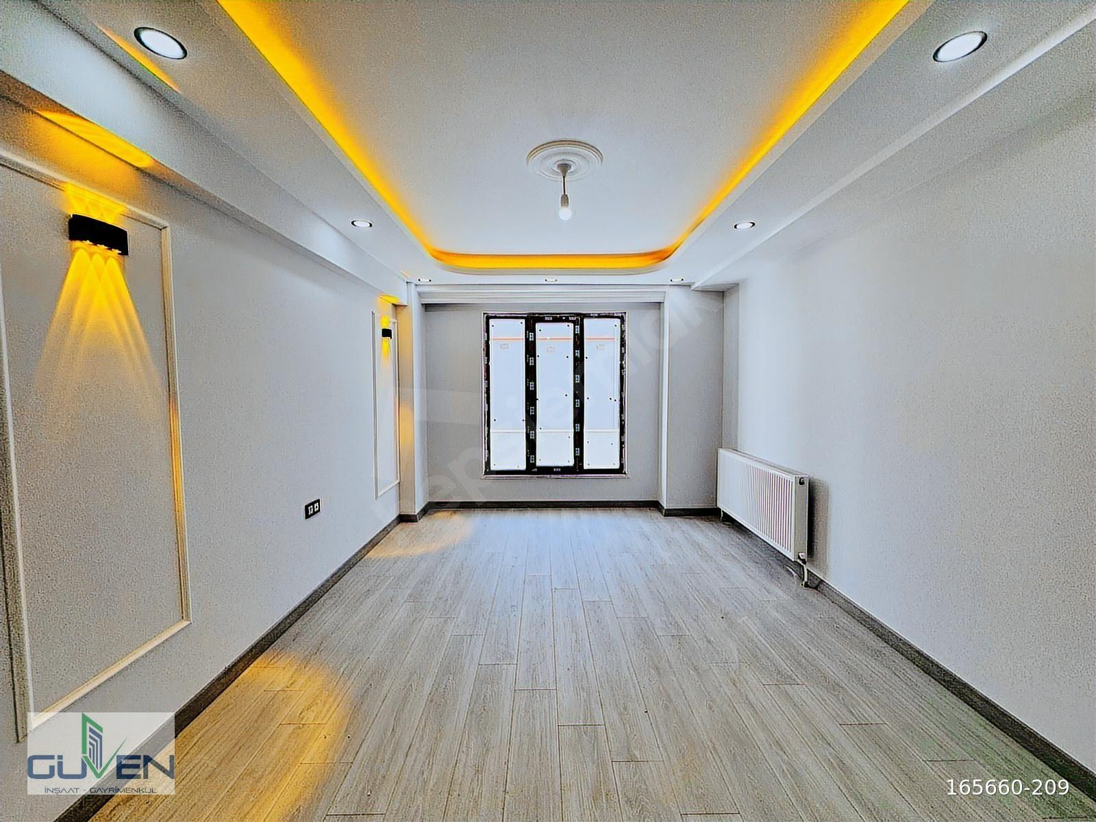 GÜVEN'DEN SINIRSIZ KREDİ İMKANLI,EBV.BANYOLU K.OTOPARKLI 2+1 EV