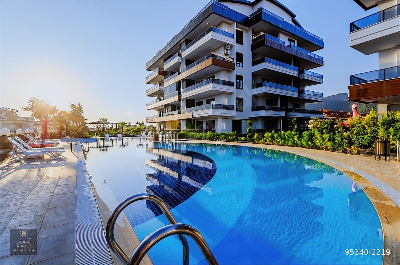 ALANYA OBA'DA SATILIK LÜKS SİTE İÇİ MANZARALI 6+1 GENİŞ DUBLEKS