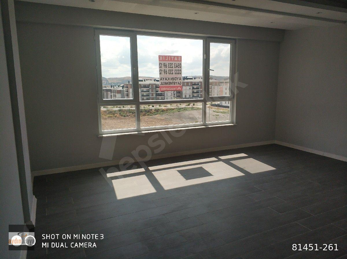 BATIKENT'TE SİTE İÇİNDE ÖZEL GARAJLI 3+1 GENÇ EBEBEYN BANYOLU DAİRE