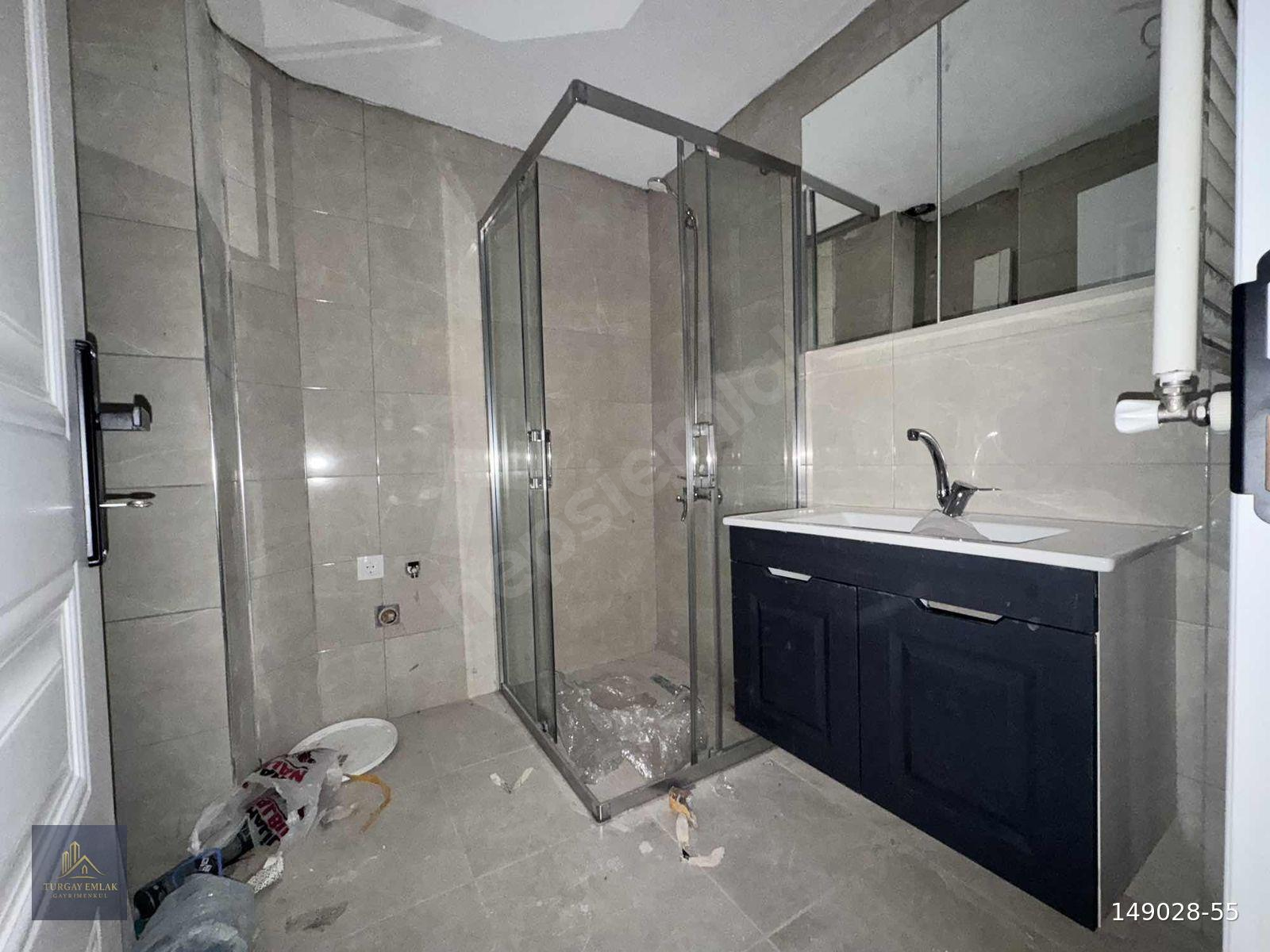 BOŞ VE OTURUMA HAZIR 2+1 DAİRE