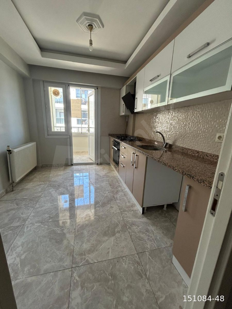 CANCAN DAN NUSRATİYEDE SİTE İÇİ 3+1 SATILIK DAİRE