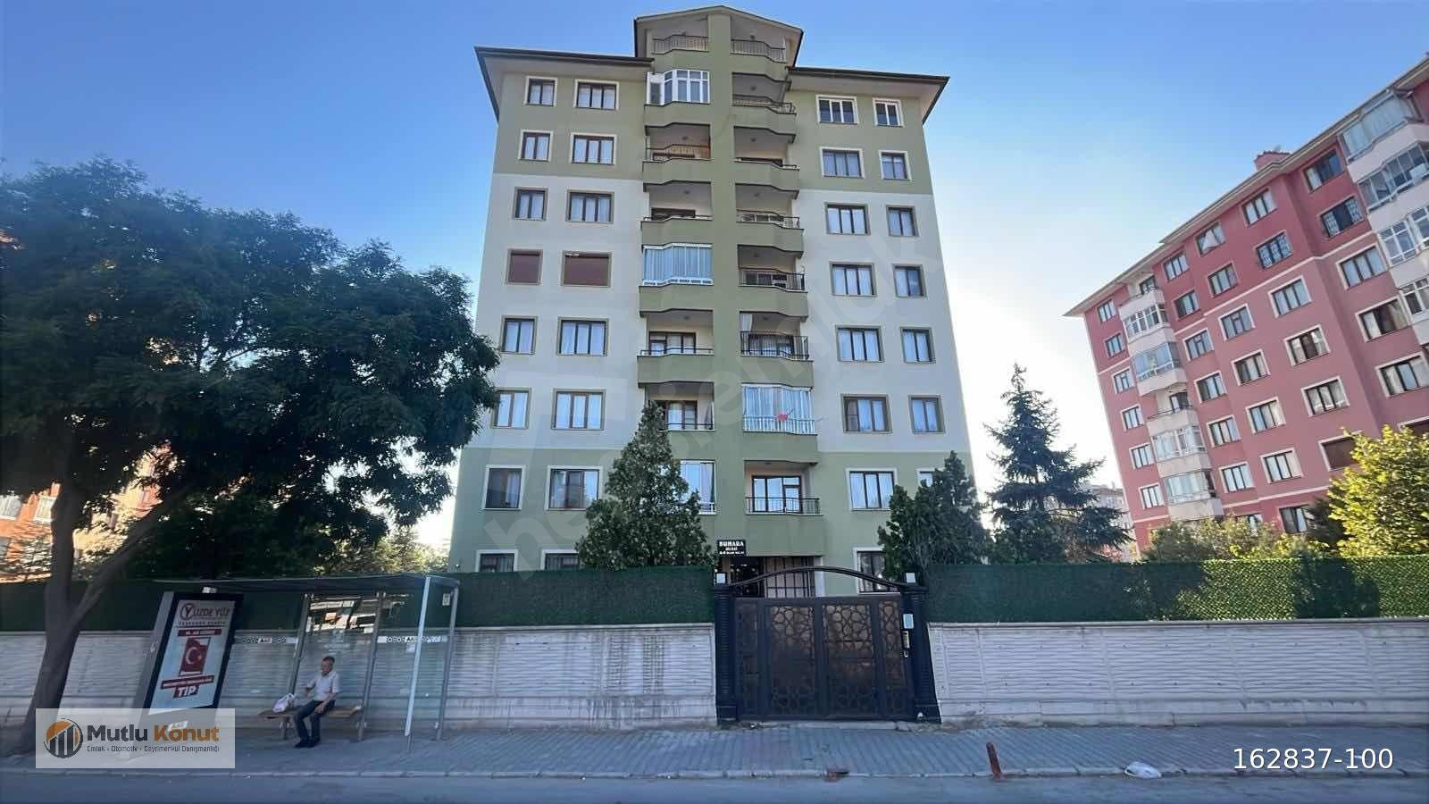 KARAKAYIŞ CADDESİ BUHARA SİTESİ İÇİ YAPILI SATILIK 3+1 DAİRE