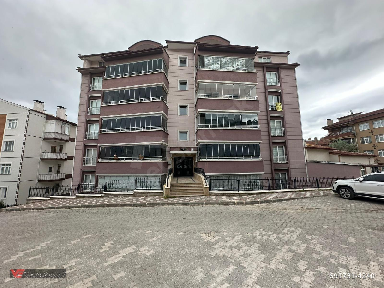 BAHÇELİEVLER MAHALLESİNDE 4+1 SATILIK DAİRE | VADİ EMLAK