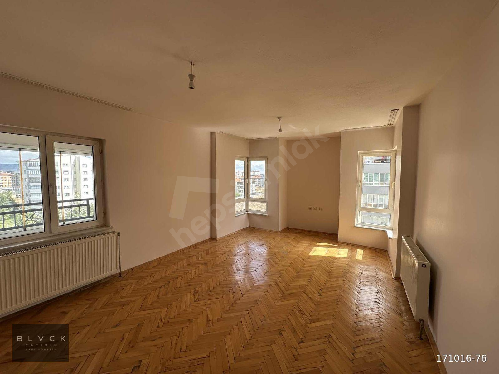 -BLACK- Batıkent'te Site İçi Satılık 3+1 Daire