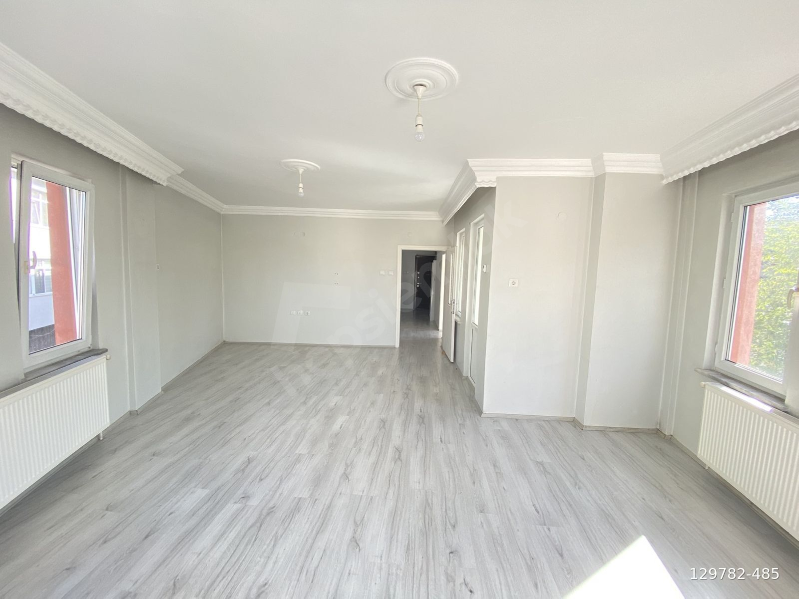 DEPOZİTO YOK KEMERKÖPRÜ’DE ÇARŞI İÇERİSİNDE 2+1 127 M2 GENİŞ KİRALIK DAİRE
