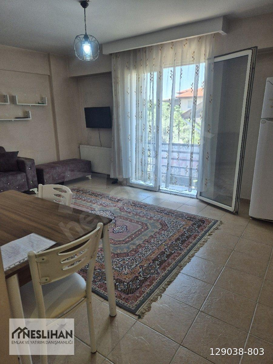 İNCİLİPINAR/SALI PAZARINA YAKIN 1+1 ARAKAT EŞYALI BALKONLU APART KİRALIKTIR