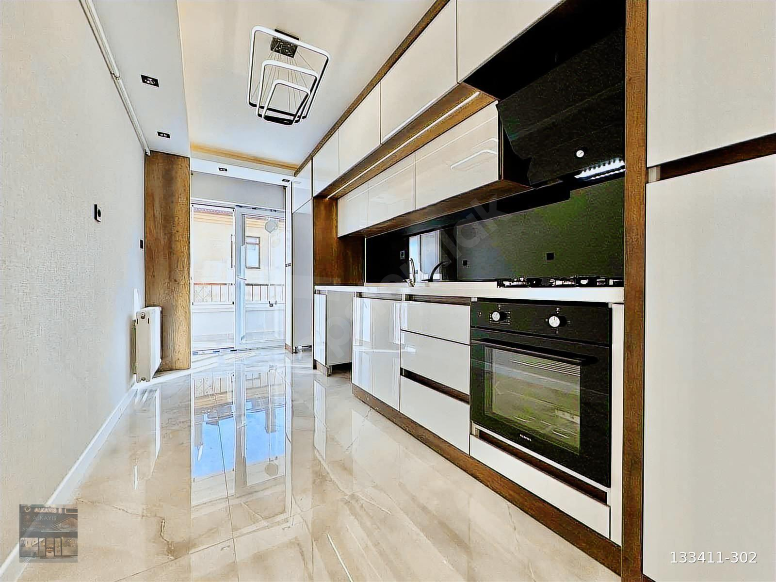 PURSAKLARDA FULL + FULL YAPILI 3+1 ARA KAT MASRAFSIZ DAİRE