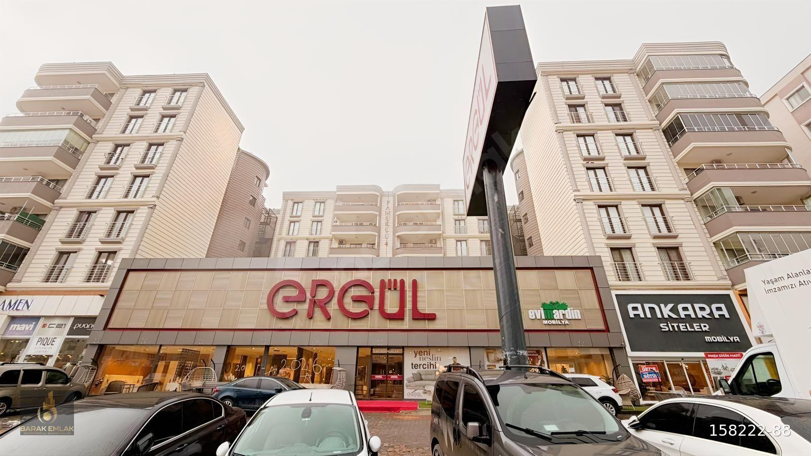 BARAK EMLAK'TAN ANA CADDE ÜZERİ SATILIK 4+1 DAİRE