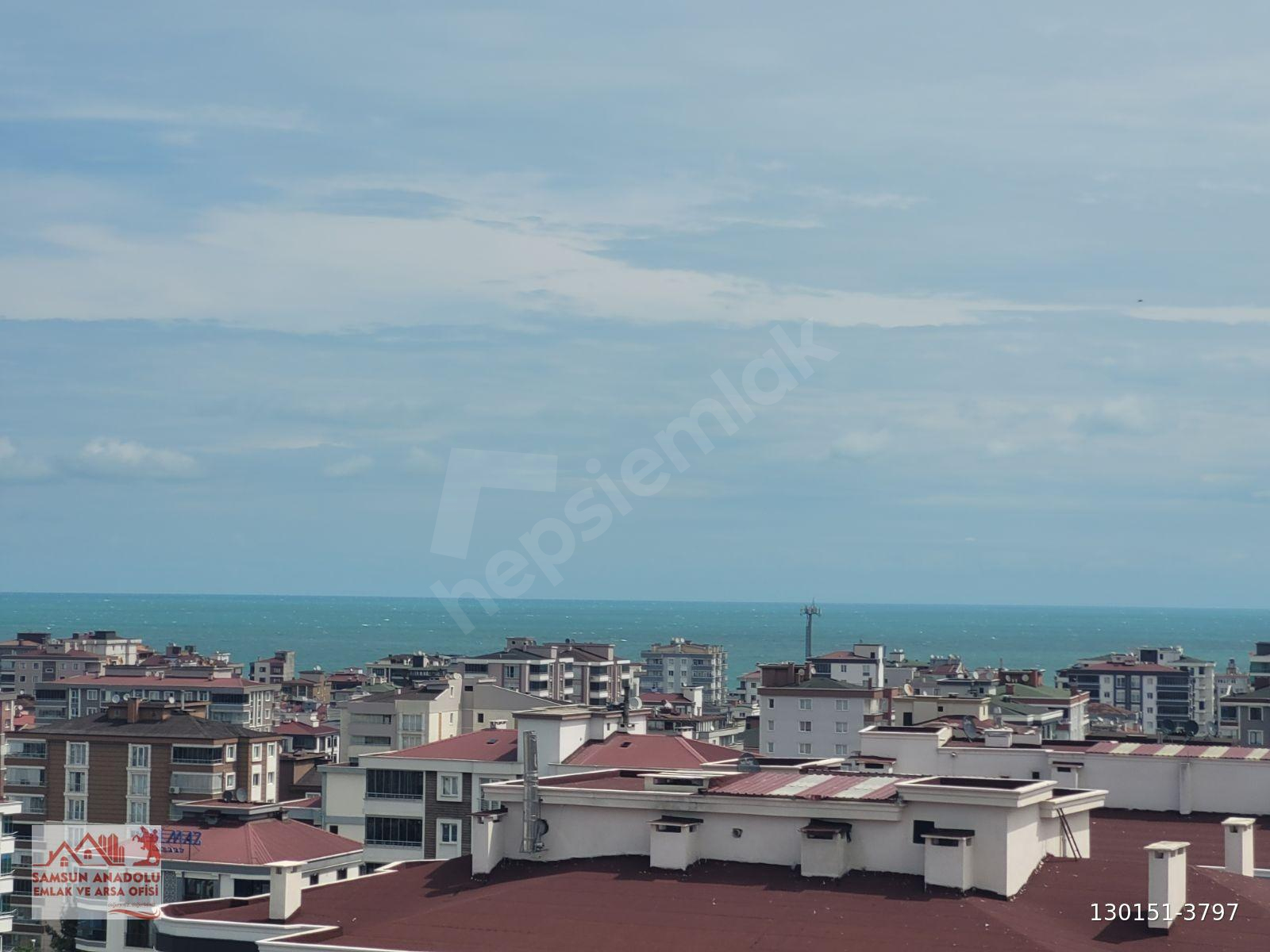 SAMSUN DENİZ MANZARALI JAKUZİLİ TERAS KATI SATILIK 2+1 DAİRE