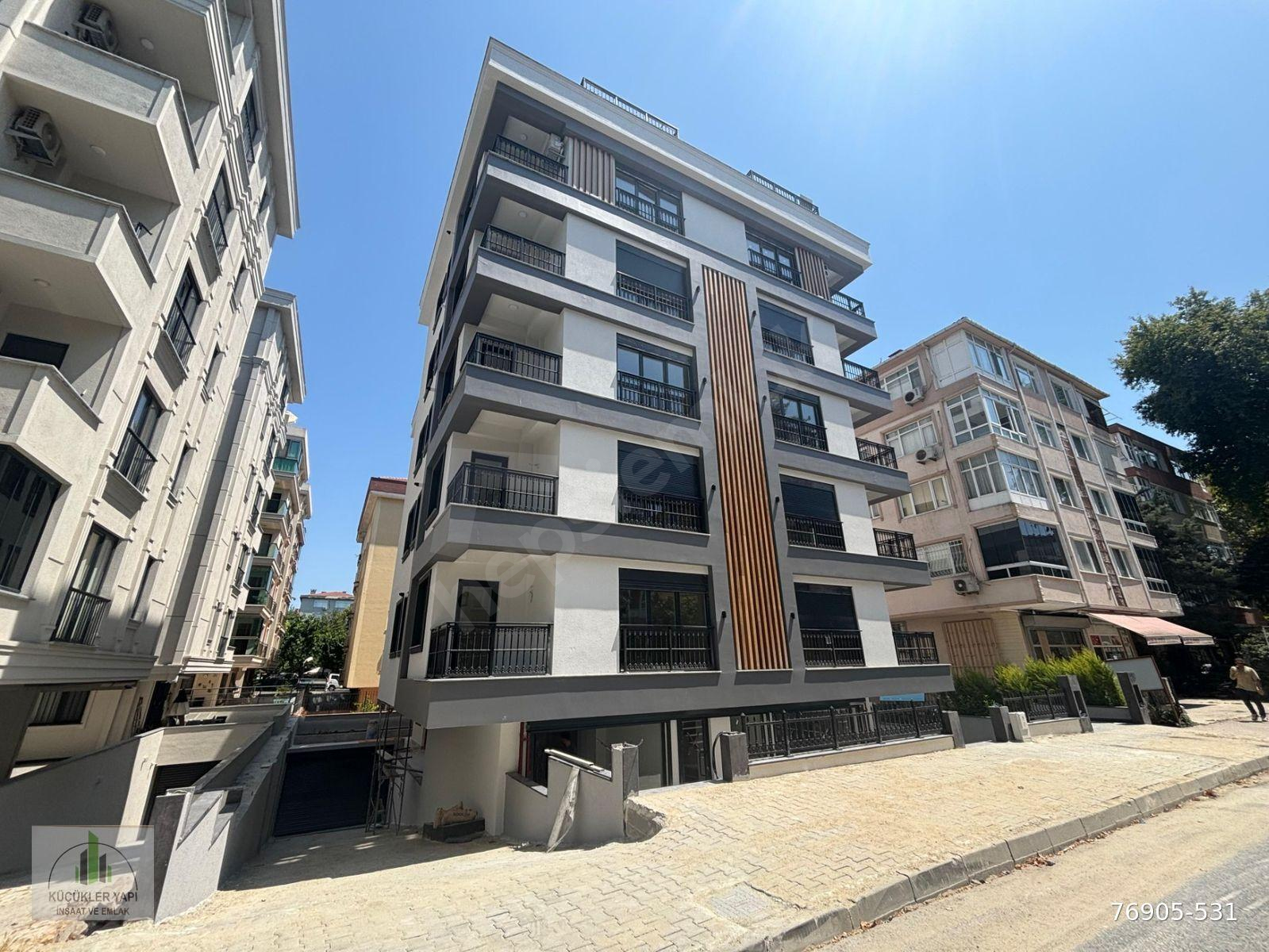 Bakırköy İncirli'de Sıfır 90 m² 2+1 K.Otoparklı E.Banyolu