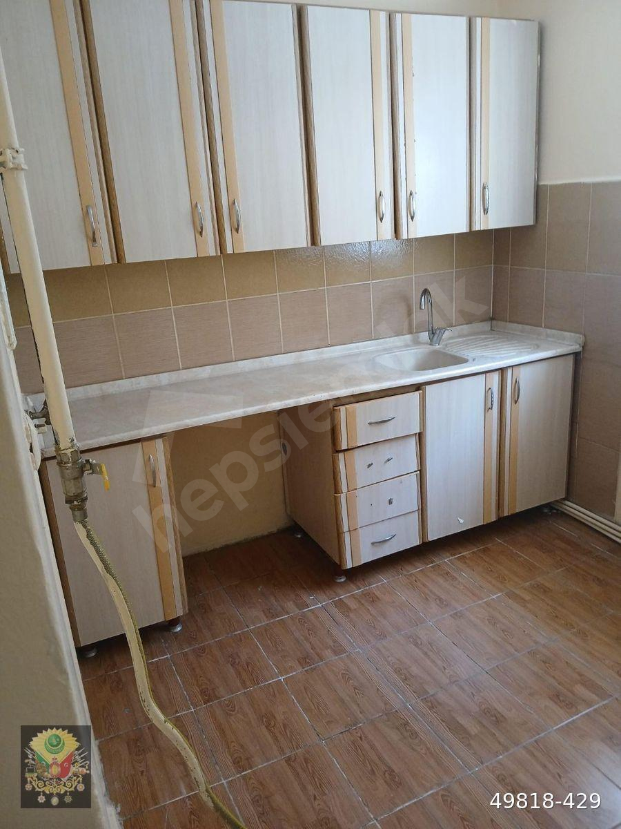 Erzurum Pasinler Reşadiye mahallesinde doğalgazlı kombili 2+1 Kiralık Daire