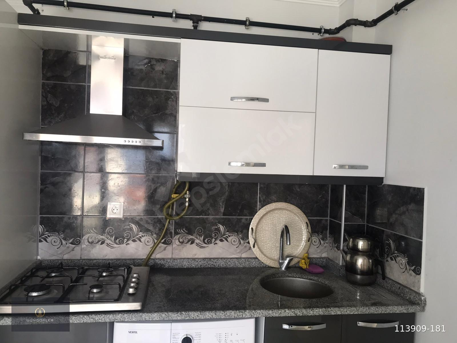 GÜNGÖRLER EMLAK'TAN EMEK MAHALLESİ KİRALIK APART 1+1 ÇATI KATI