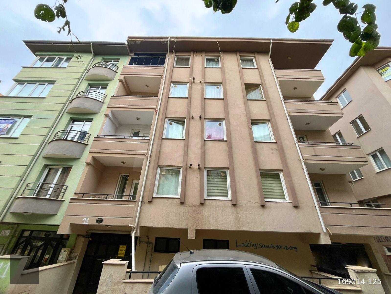 MURAT KÖLECİ GAYRİMENKUL-SEYLAP CAD. ÇOK YAKINI ARAKAT BALKONLU 2+0