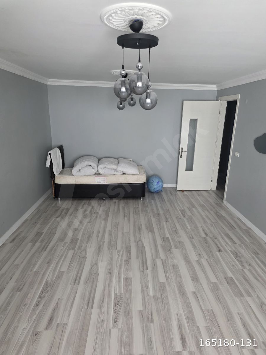 MANİSA KUŞLUBAHÇEDE KİRALIK 1+1 ÇATI KATI DAİRE!