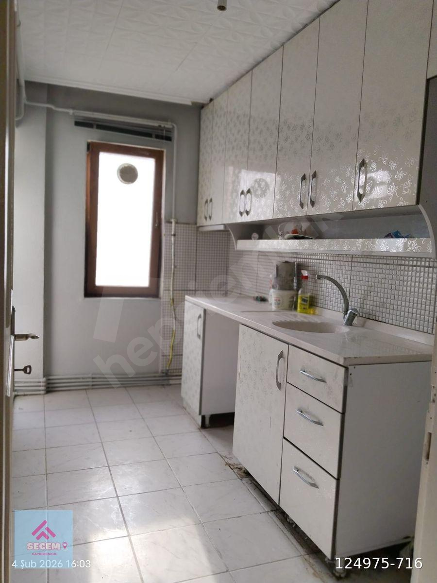 Bandırma Hacıyusuf Mh de Bakımlı 2+1 SATILIK DAİRE!