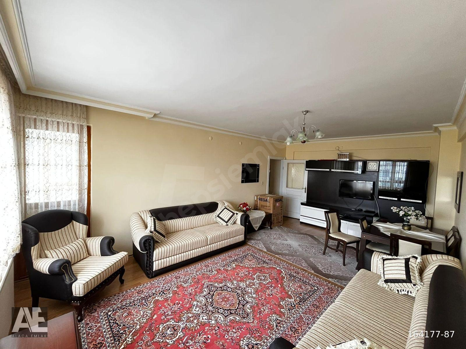 BAŞAK MAH YONCA MARKET KARŞISI 1.KAT 3+1 KİRALIK EŞYALI DAİRE
