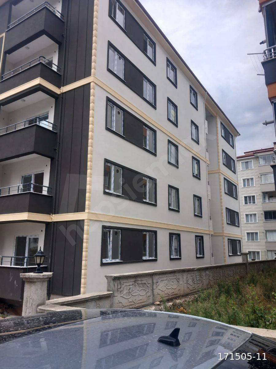 ÇAKIR EMLAKTAN HZ ÖMER CAMİİ ÜSTÜ SATILIK 1+1 DAİRE