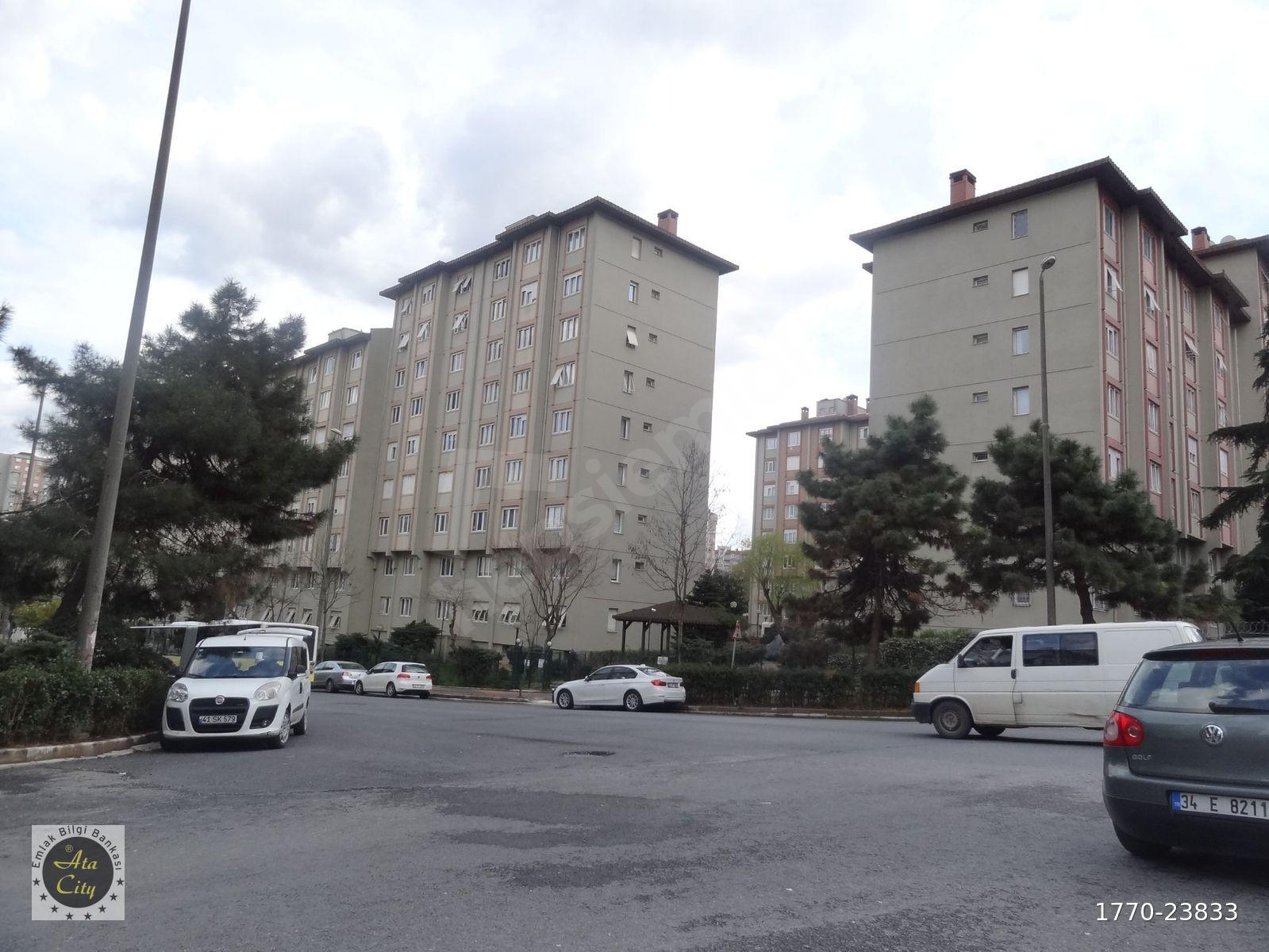 ATAŞEHİR DE SATILIK DAİRE 3+1 135 M2 BALKONLU İÇİ YENİLENMİŞ
