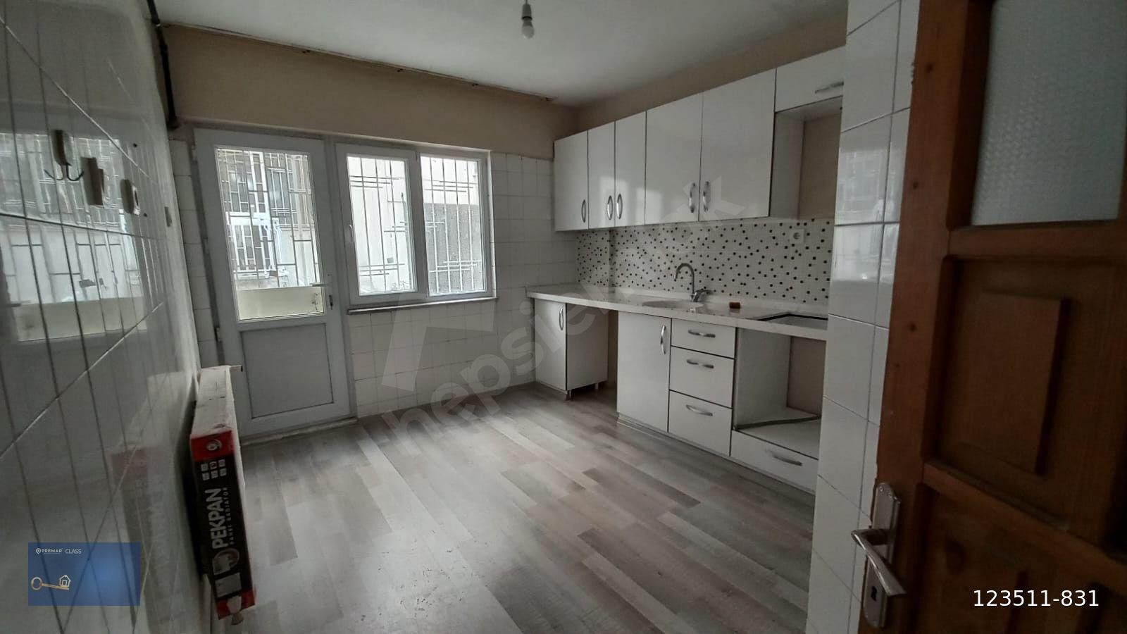 Efeler 1+1 Klimalı daire