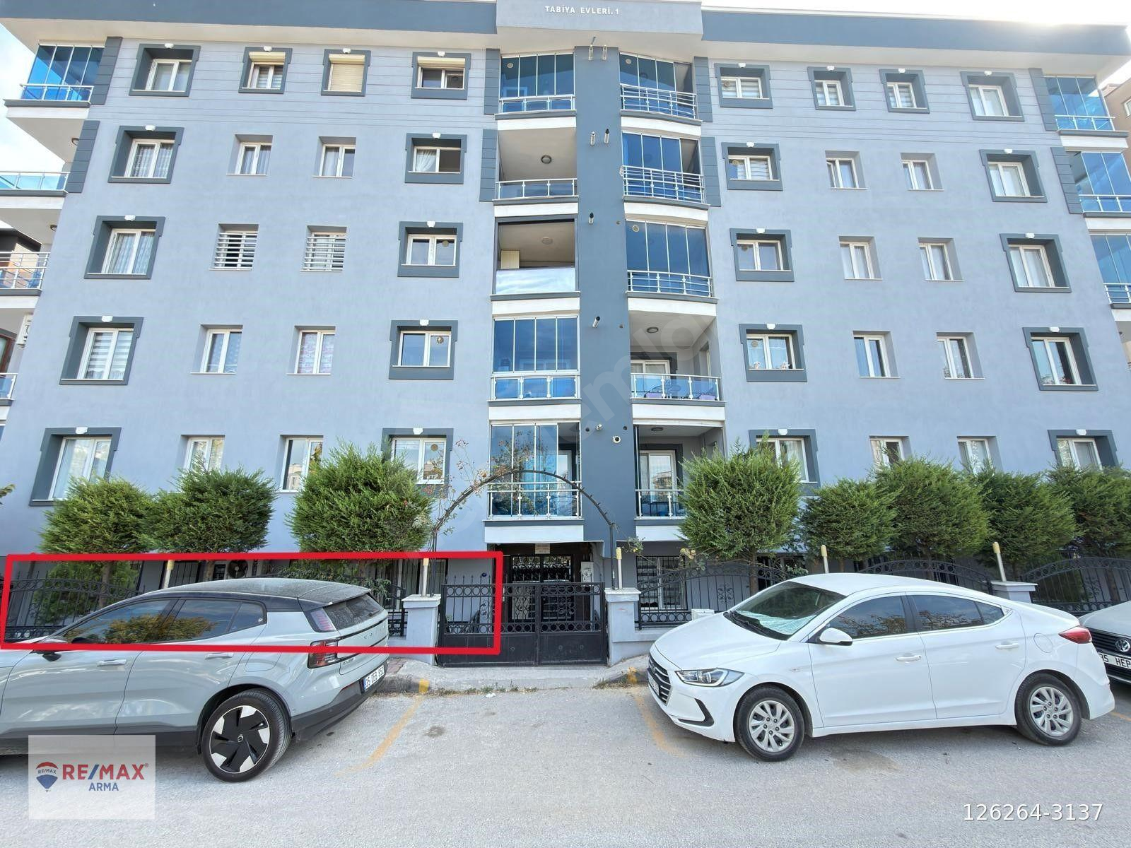 BUCA BATI ÇIKIŞINA YAKIN 3+1 ÖNÜ AÇIK KENDİNE AİT OTOPARK