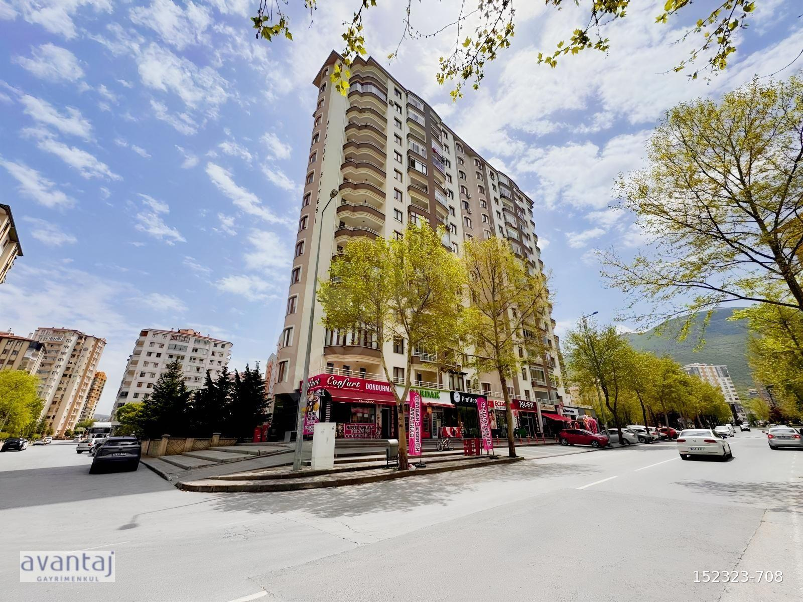BAHÇELİEVLERİN MERKEZİNDE KAFELER CADDESİNDE SATILIK 3+1 DAİRE