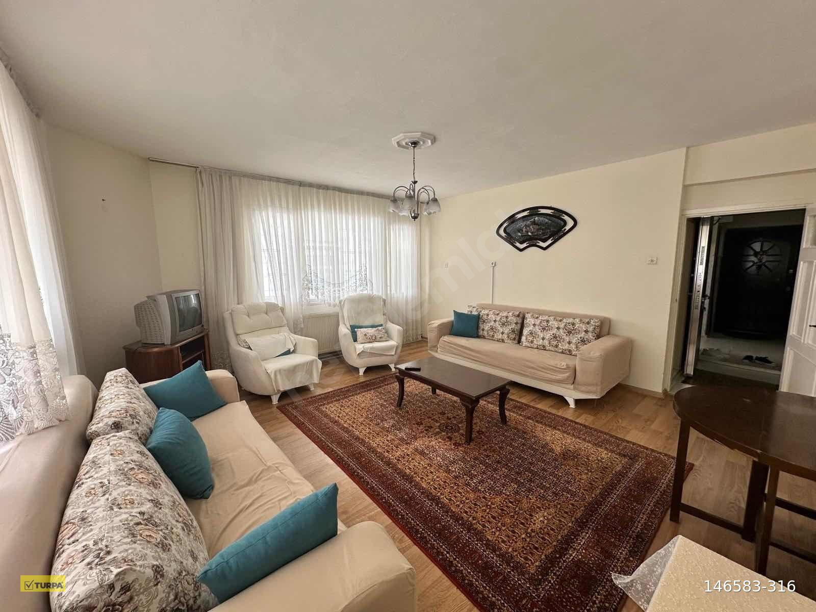 TURPA BALÇOVADAN AGORA AVM KARŞISINDA EŞYALI KİRALIK DAİRE