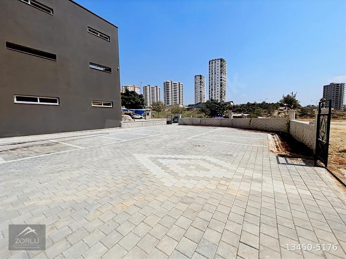 ZORLU'DAN OSMANGAZİ MAH. ANA BLV ÜZERİ 3+1 SATILIK DAİRE