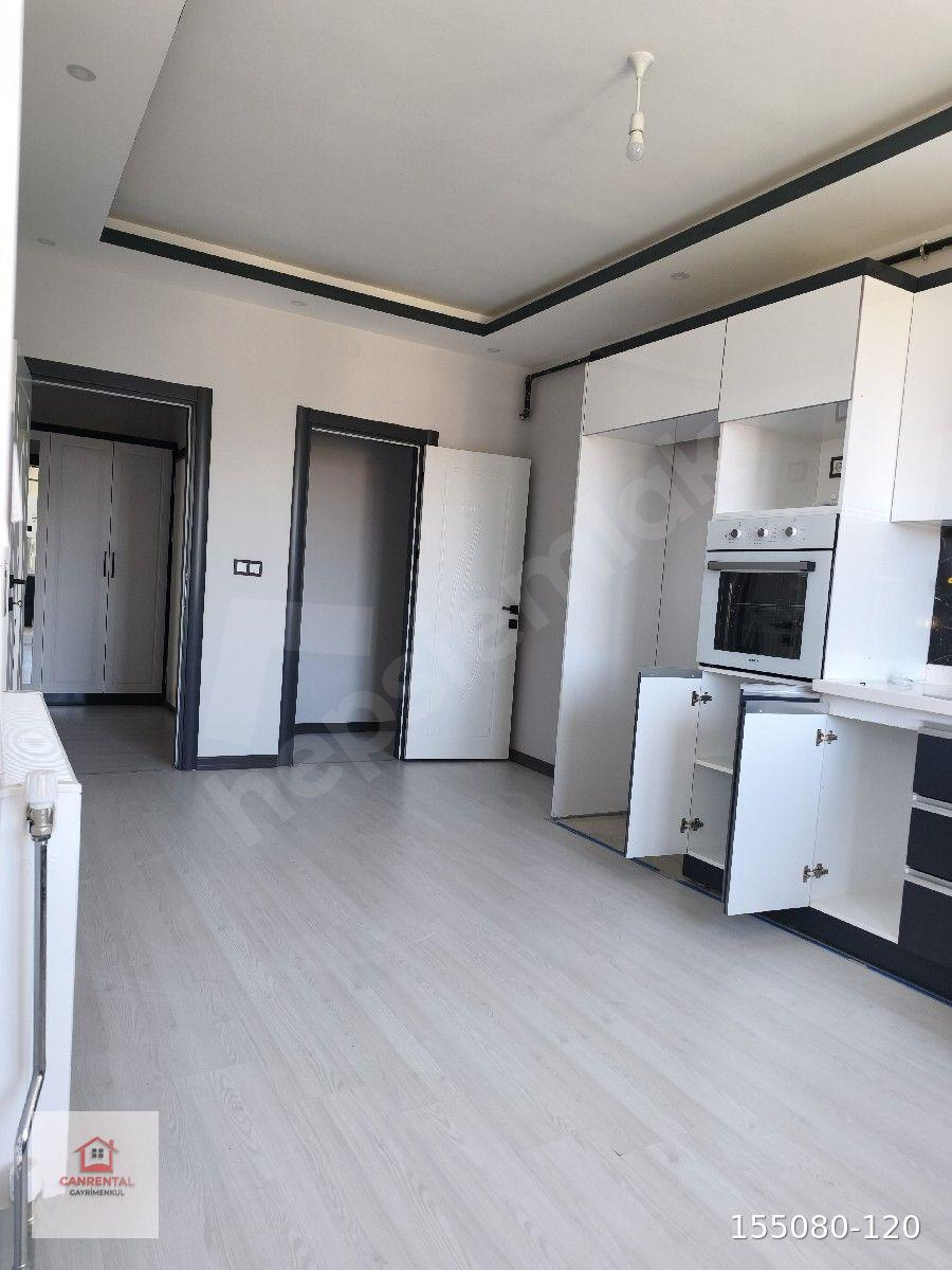 ERCİŞTE VANYOLUNDA HALK BANKANIN ÜSTÜNDE KİRALIK 3+1 KİLERLİ EBEVEYN BANYOLU DAİRE