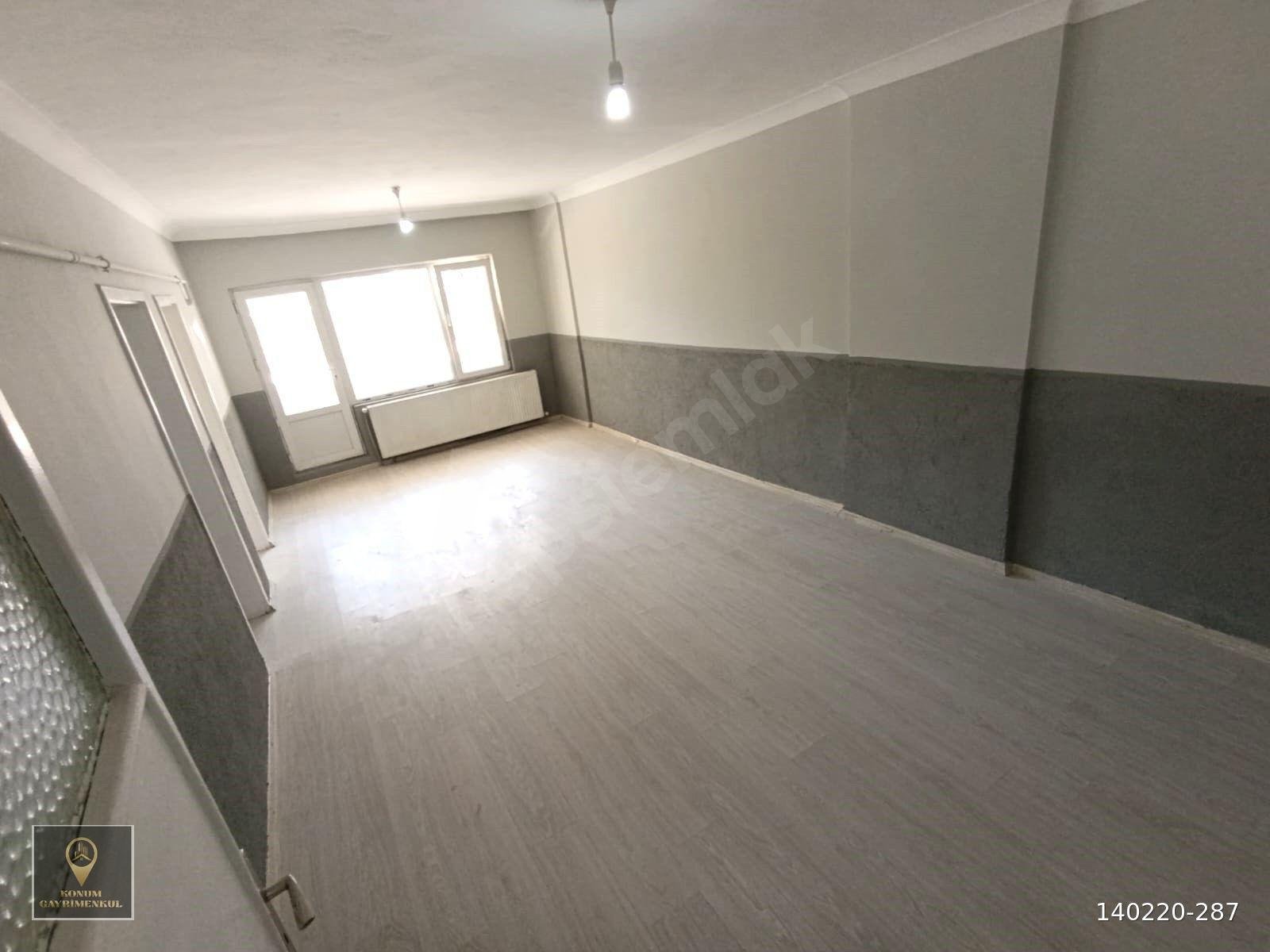 İSTASYON MAH DE BU FİYATA DAİRE YOK TEMİZ KULLANIŞLI CADDE ÜZERİNDE 2+1 DAİRE