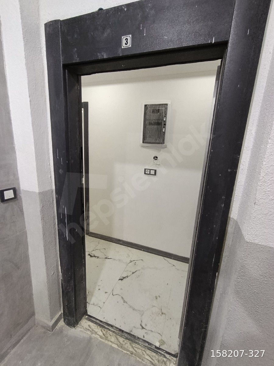 %50 KREDİYLE ARNAVUTKÖYDE SİTEDE SATILIK 1+1 YÜKSEK GİRİŞ KAT DAİRE