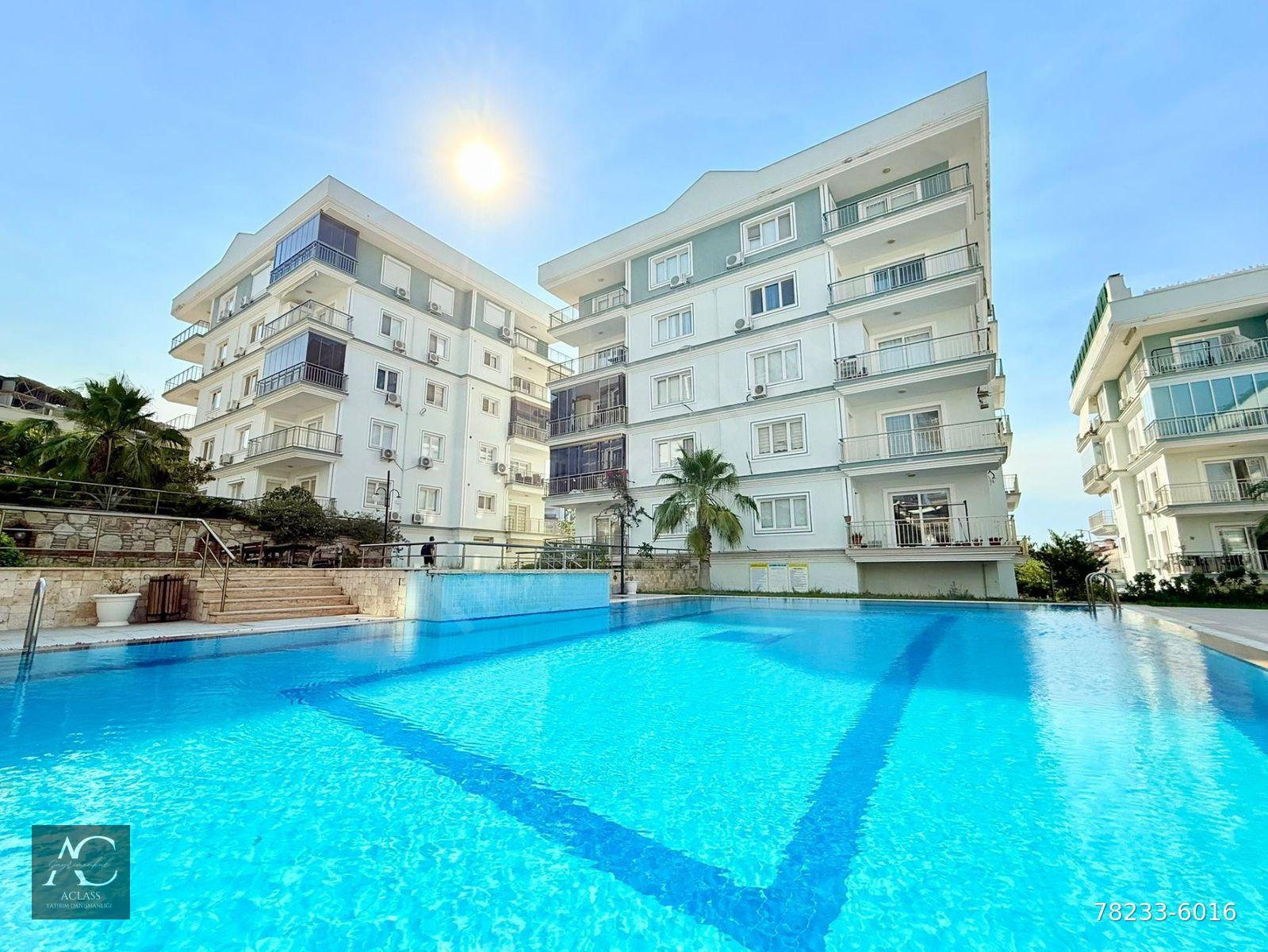 MANZARA-ACIK/KAPALI HAVUZ-SOSYAL ALAN-GUVENLIK-PEYZAJ-OTOPARK-DOĞALGAZ-LÜX 300 M2-ÇATI DUBLEX