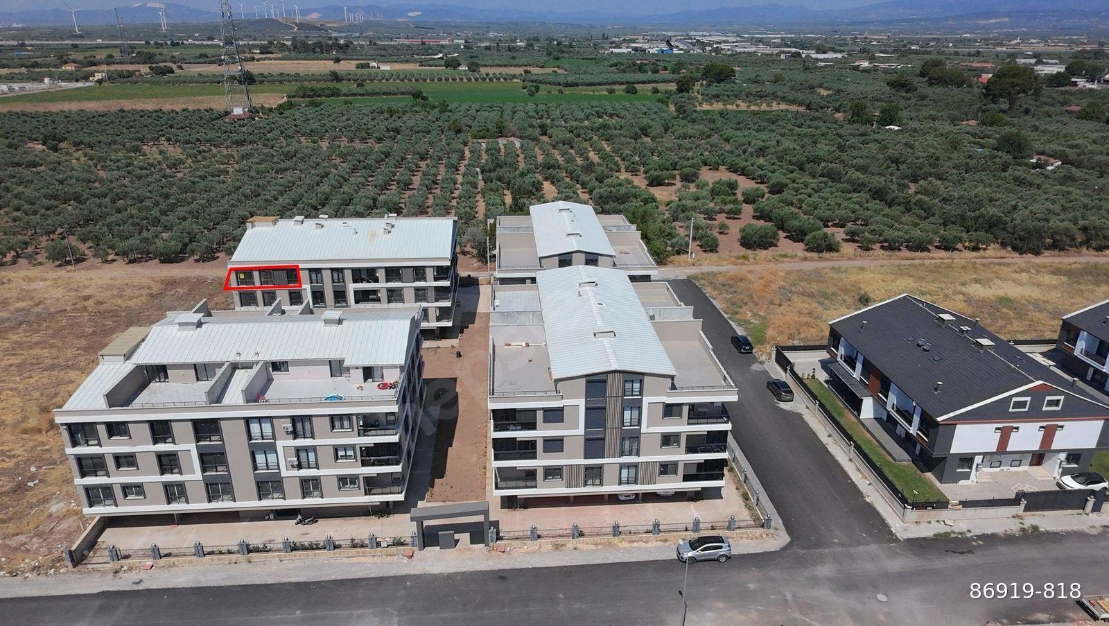 Reşatbey Mh. Loca 54 Sitesi'nde Modern Yaşam Sunan 2+1 Daire