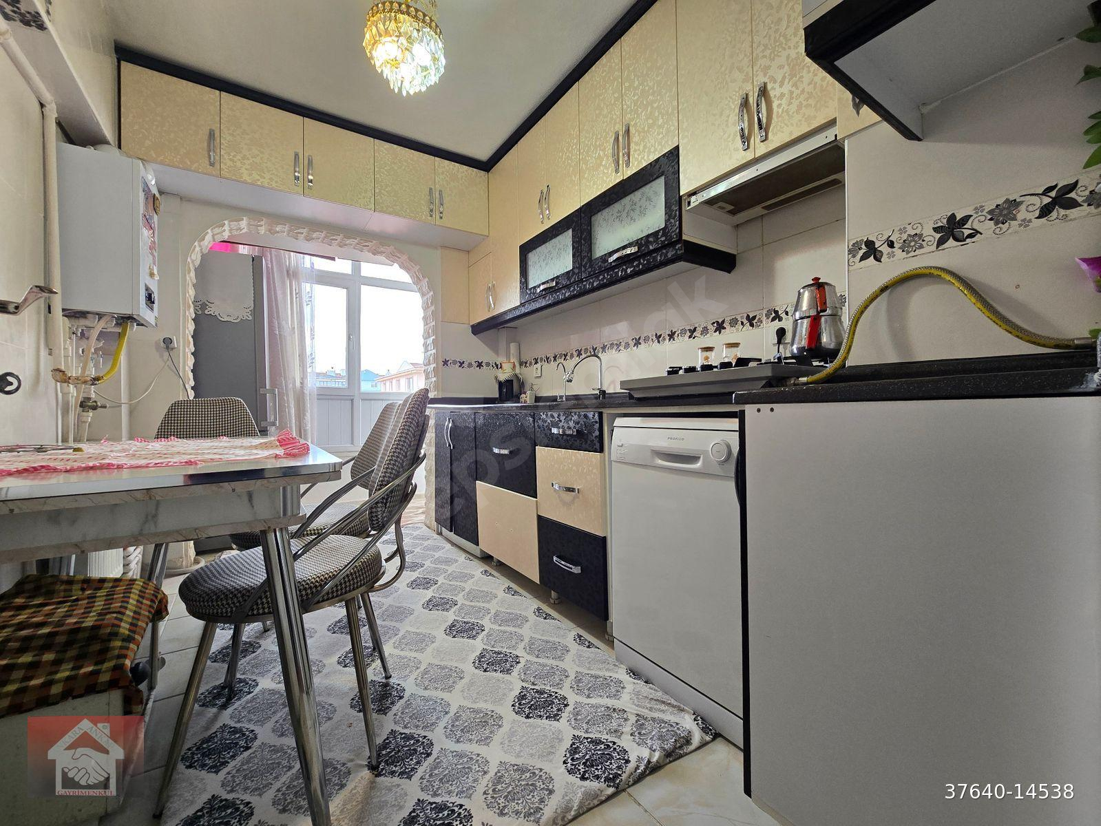 ELVAN MAH SATILIK 2+1 YAPILI CADDE ÜSTÜ ÖN CEPHE DAİRE