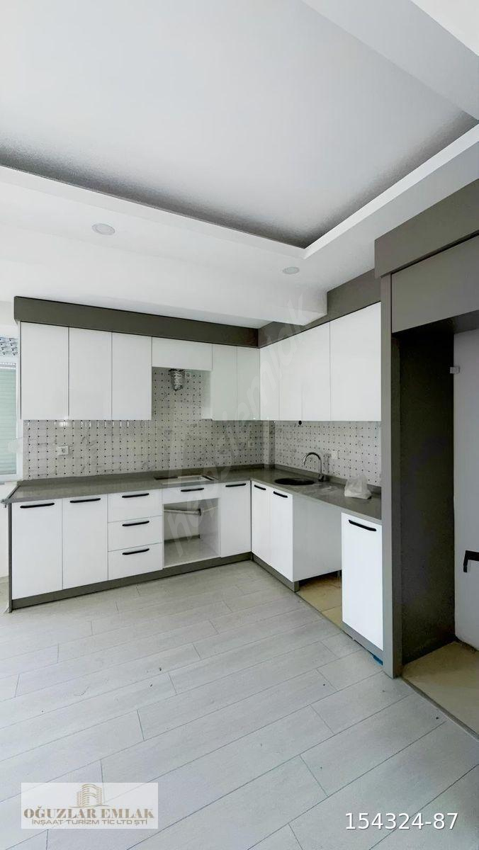 OĞUZLAR EMLAK'TAN ANTALYA DEMRE MERKEZDE KİRALIK 2+1 DAİRE