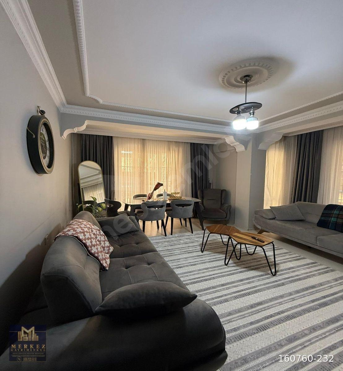 MERKEZ EMLAKTAN METROBÜSE YÜRÜME MESAFESİNDE 2+1 ARA KAT DAİRE