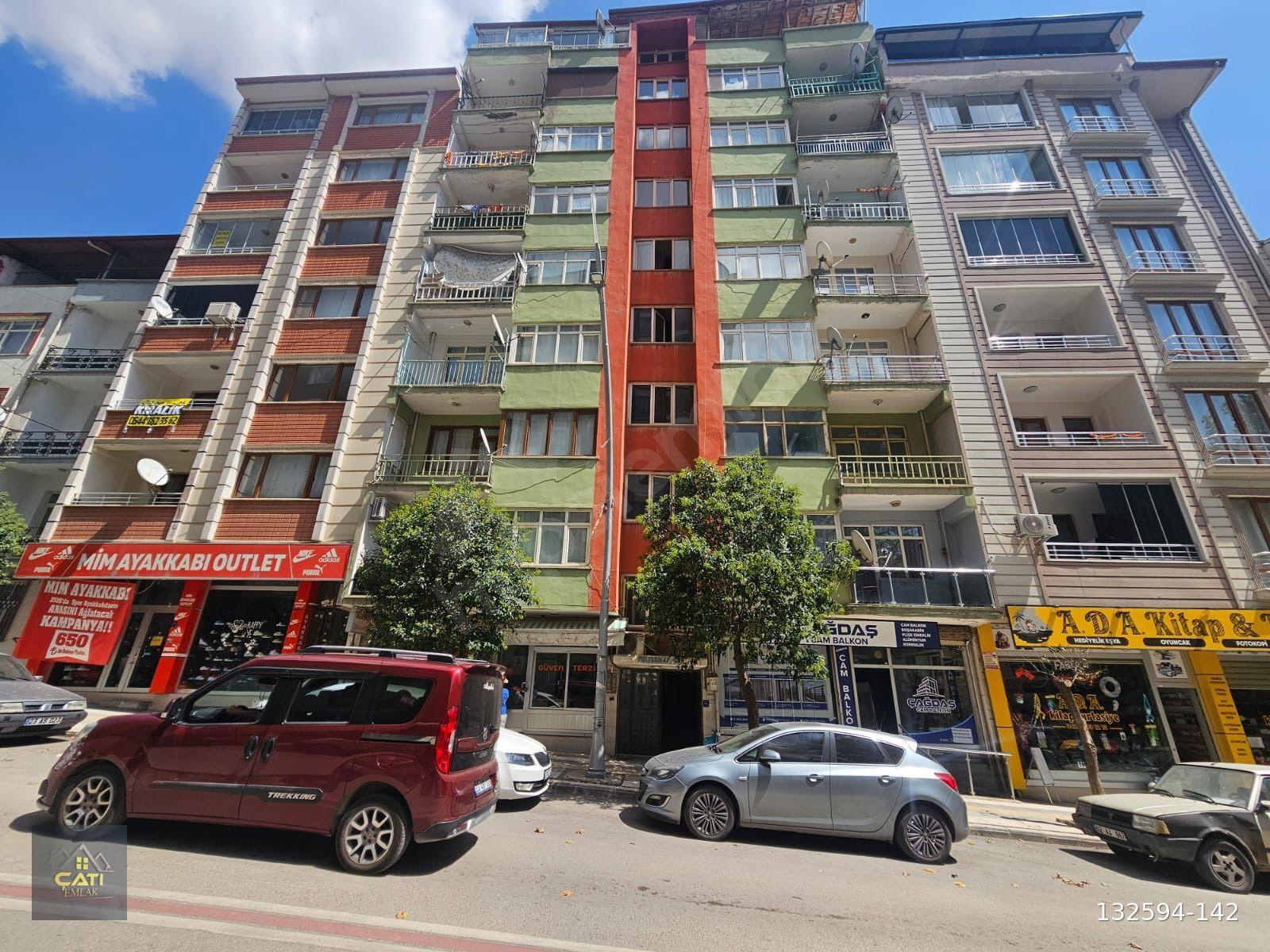 ÇATI EMLAKDAN SATILIK DAİRE