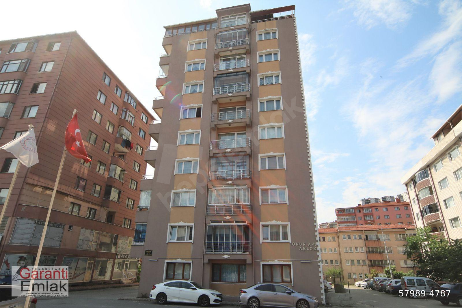 ZONGULDAK GARANTİ EMLAK'TAN KİLİMLİ MERKEZ SAHİL BANDINDA DENİZ MANZARALI 3+1 KİRALIK DAİRE