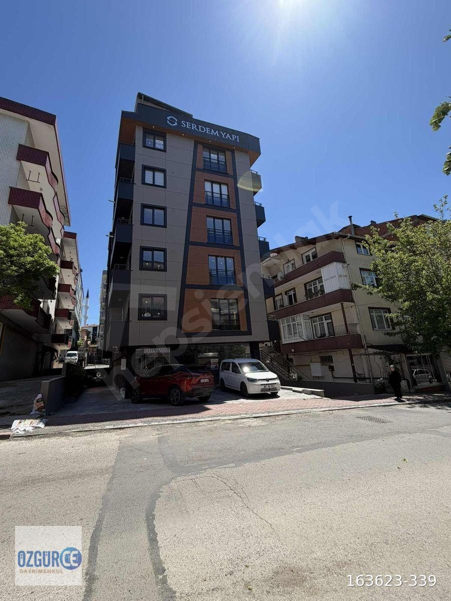 ÖZGÜRCE GYD'DEN GÜZELLER MAH 4+1 210 m2 ULTRA LÜKS DUBLEKS DAIRE