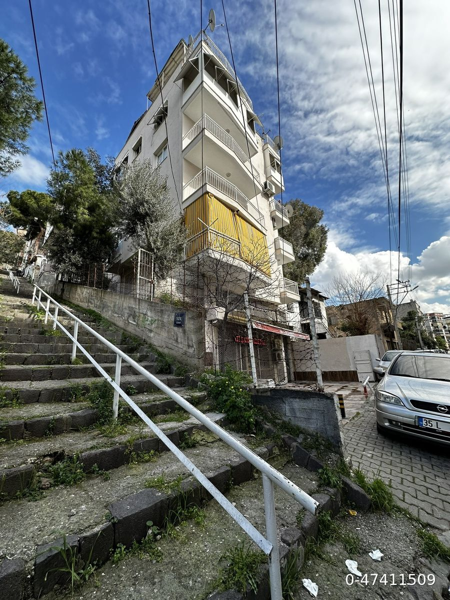 Fuat Edip Baskı'da 3+1 Aile Aprt. Doğalgazlı Sahibinden Kiralık