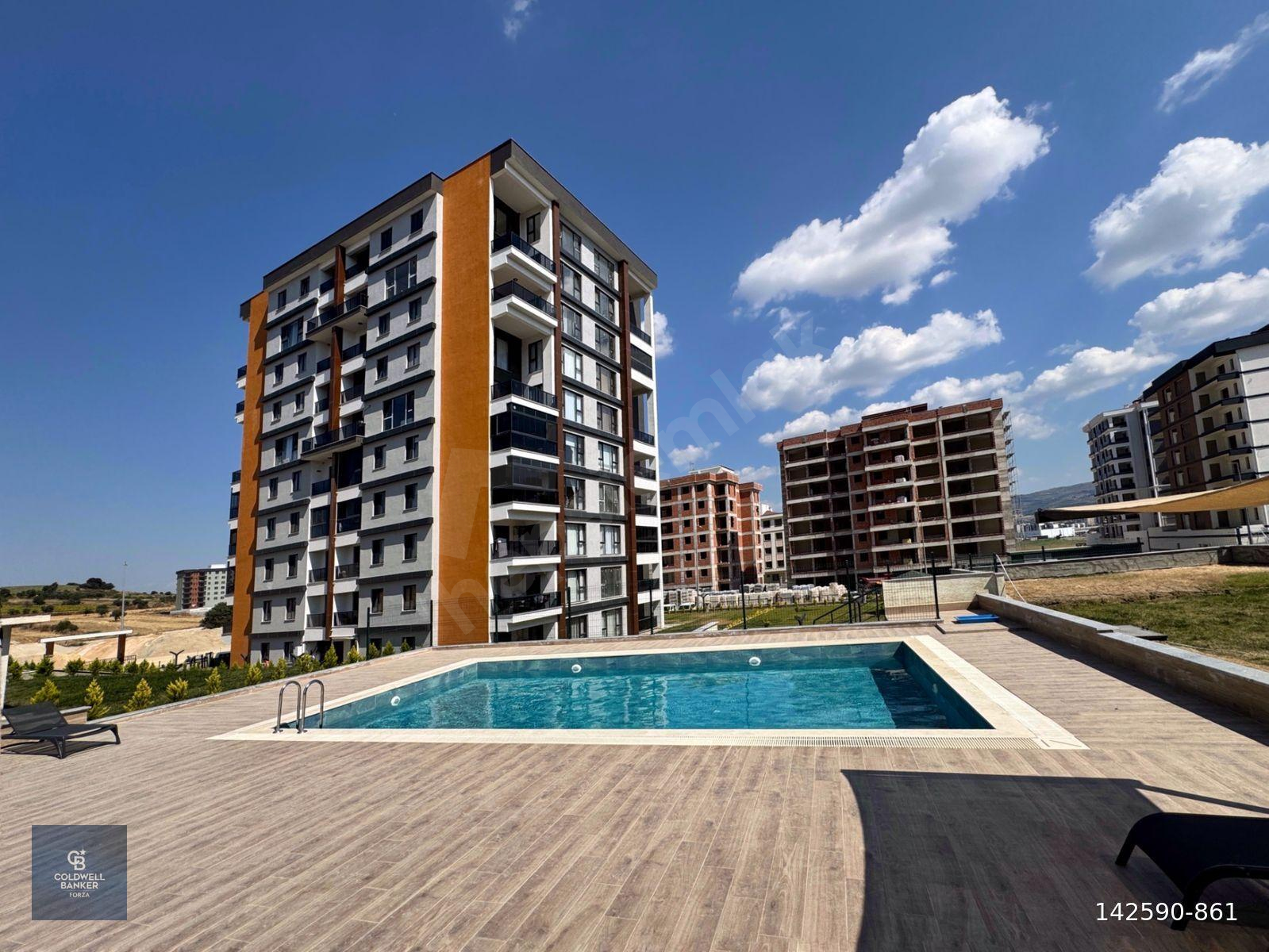 Havuzlu Site İçerisinde Satılık 2+1 Daire