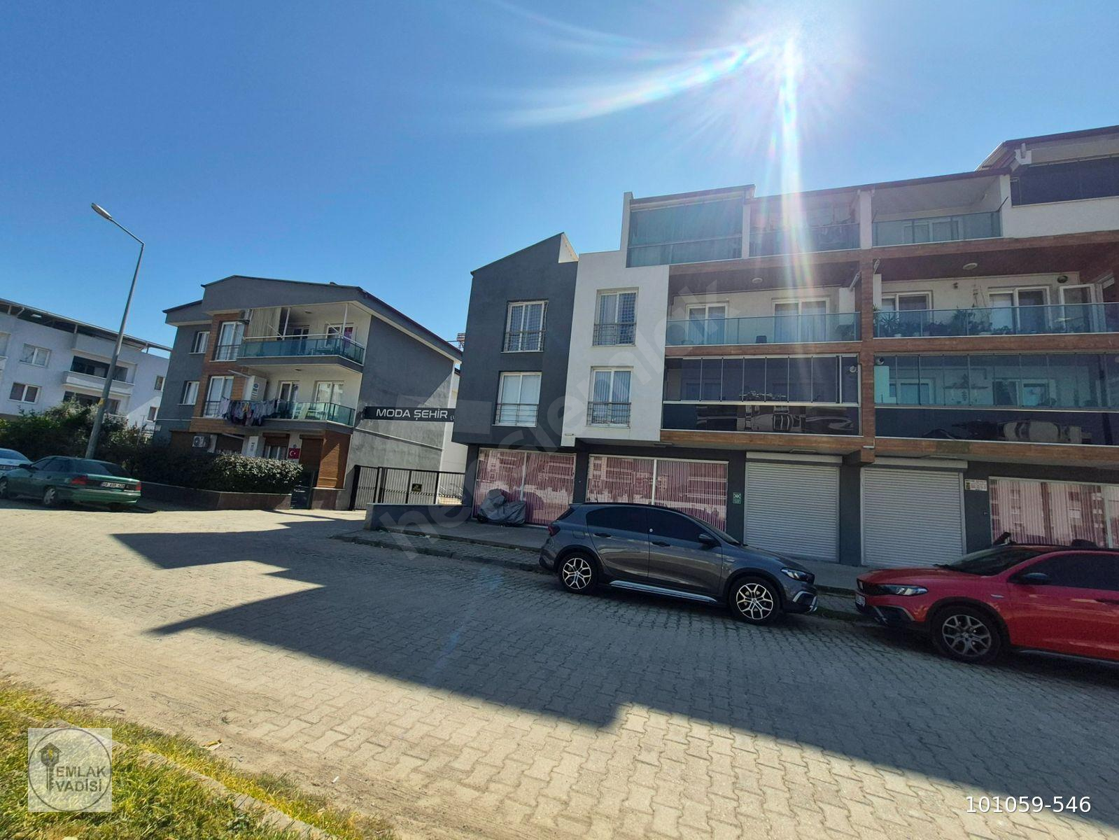 ŞİRİNEVLER MAH.'DE SİTE İÇİNDE 2+1 SATILIK DAİRE