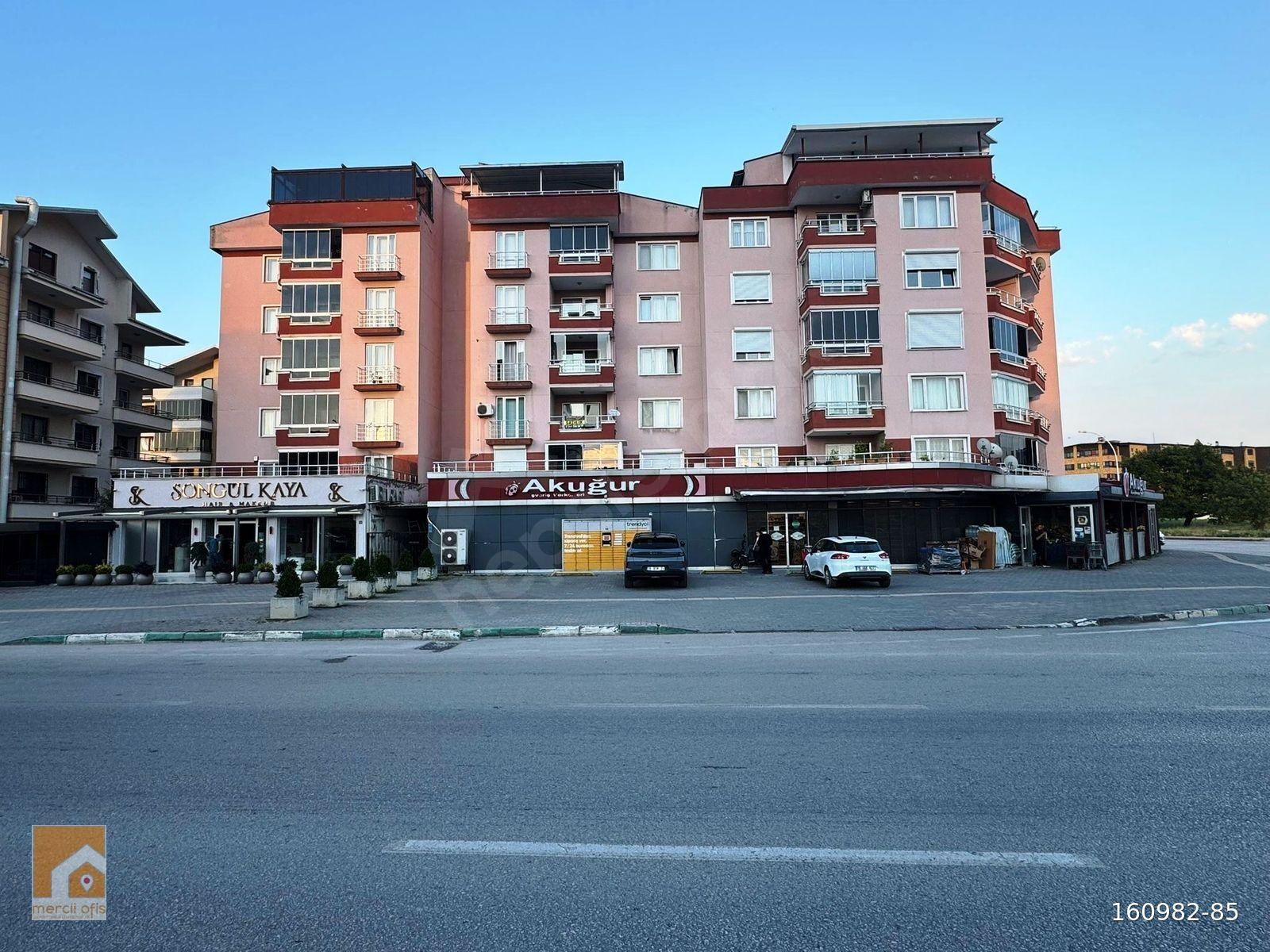 ALTINŞEHİR MH. ERTUĞRUL BULVAR CEPHELİ ARAKAT SATILIK 3+1 DAİRE