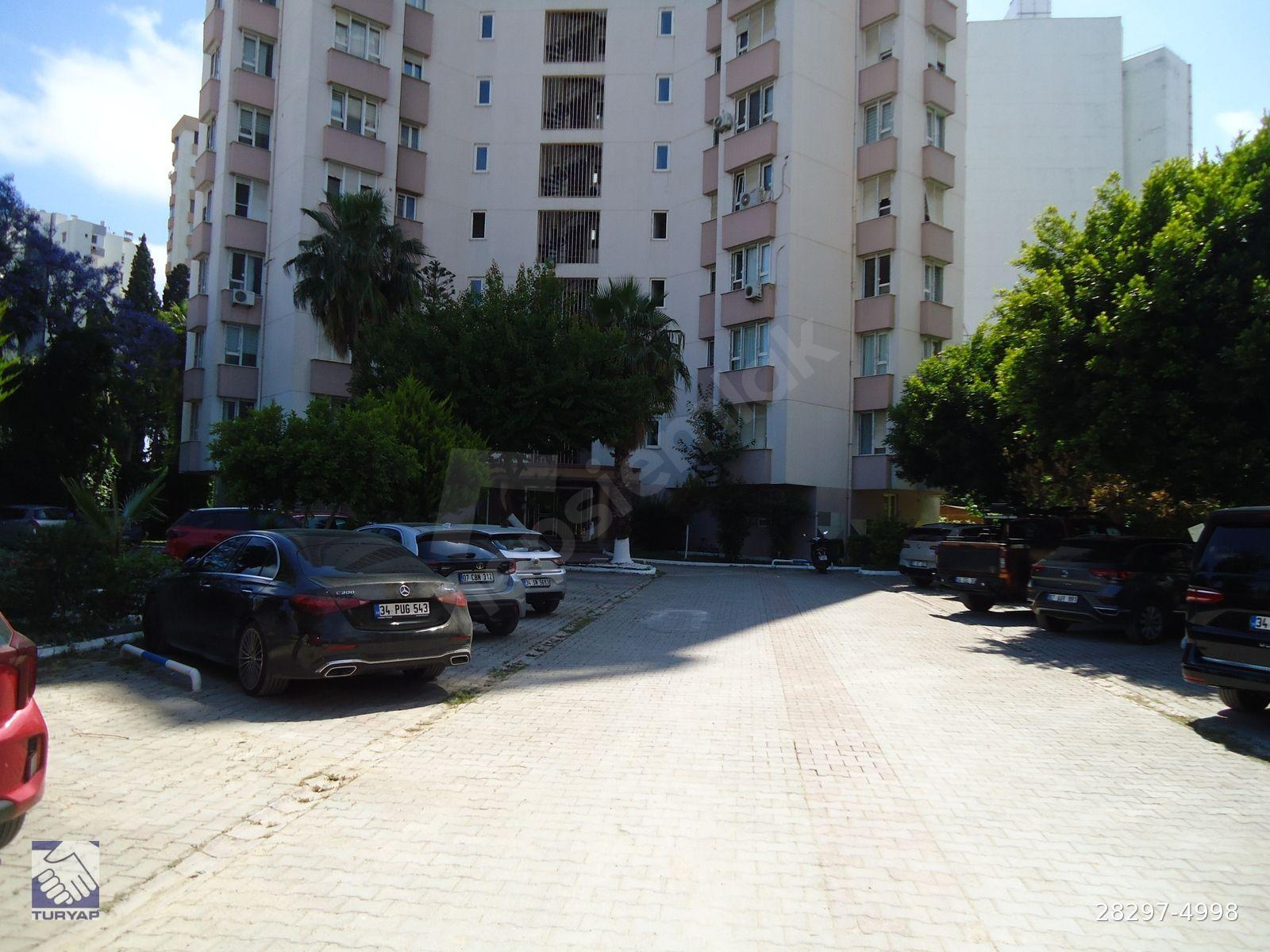 Fener Mahallesinde Deniz Manzaralı Eşyalı Kiralık 1+1 Daire
