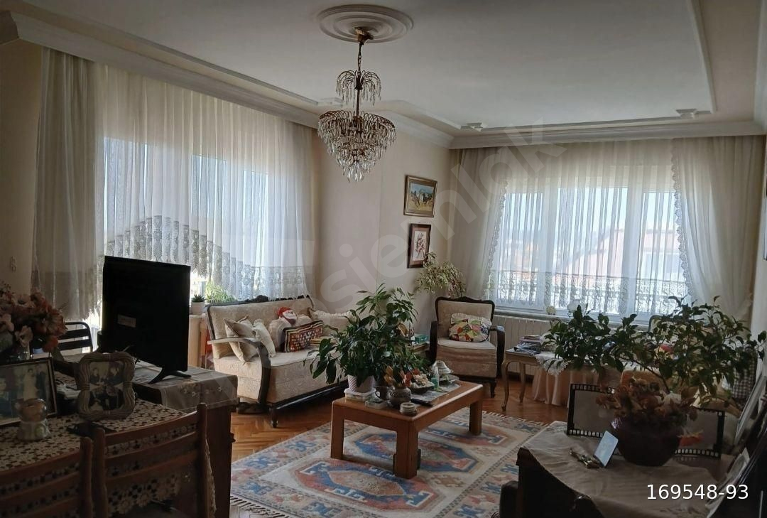 ÇANAKKALE MERKEZDE KORDONA YÜRÜME MESAFESİNDE FIRSAT DAİRE