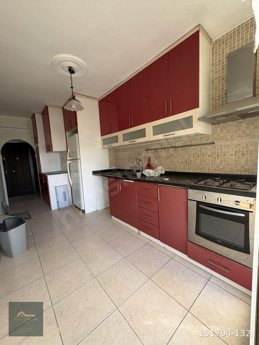 METRO YOLU ÜZERİ KİRALIK 3+1 DAİRE KAPALI MUTFAK MİTHATPAŞA MAHALLESİ