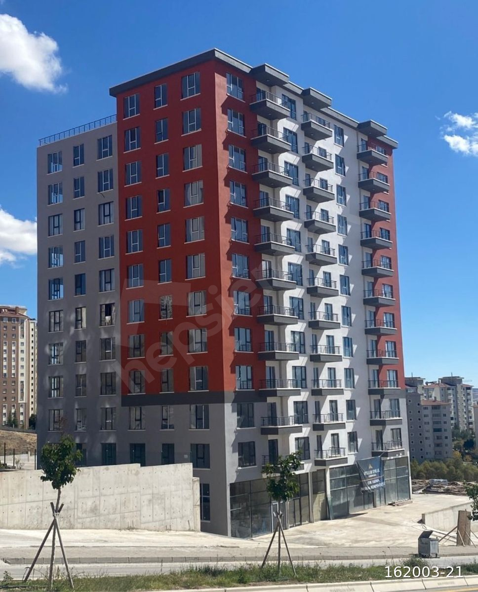 YAPRACIK MERKEZ'DE BAĞIMSIZ MUTFAKLI EBEVEYN BANYOLU SIFIR KİRALIK DAİRE